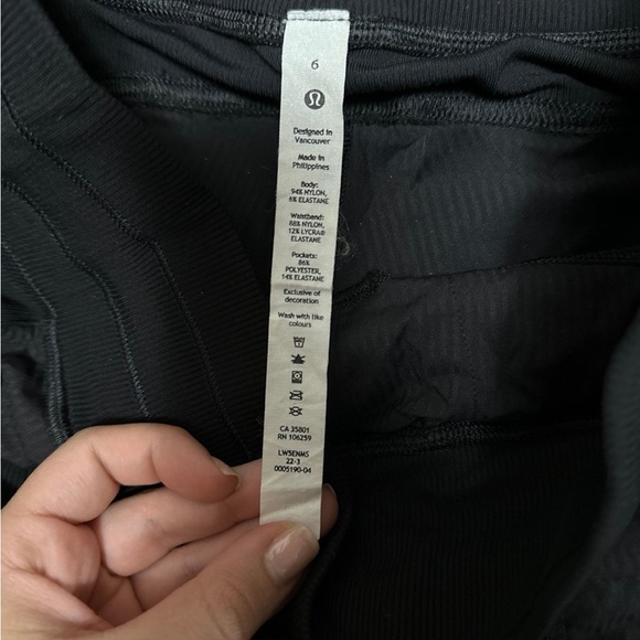 Lululemon joggers - Picture 3 of 3